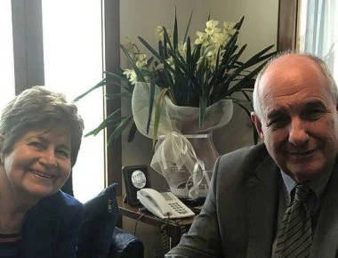 Συνάντηση Τ. Κουίκ με την εκπρόσωπο της ελληνικής κοινότητας του Χαράρε